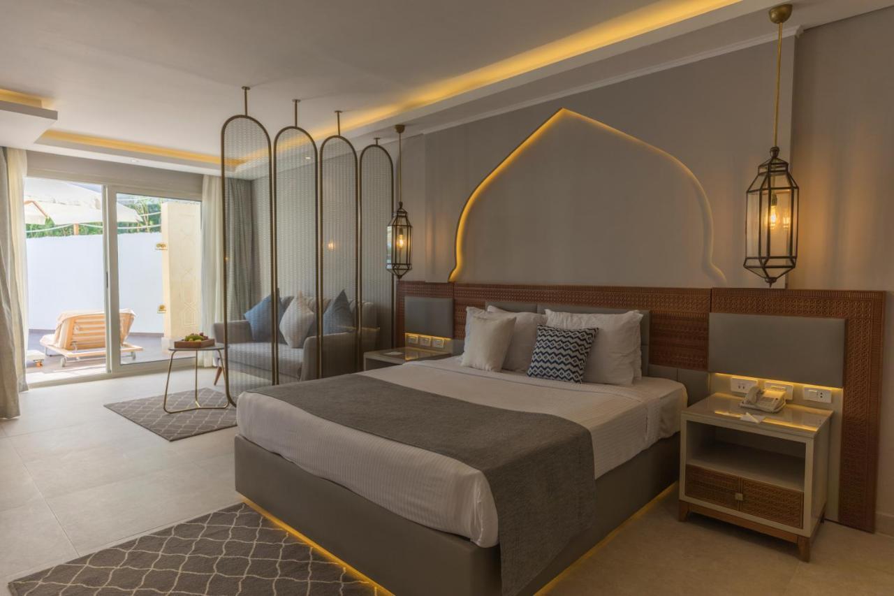 Executive Swim-up Suite met uitzicht op zee - Posh Club
